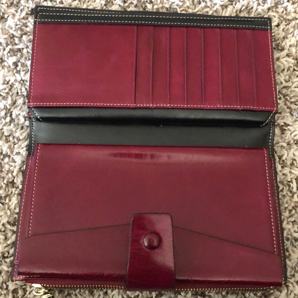 Red wallet - Picture 3 of 3